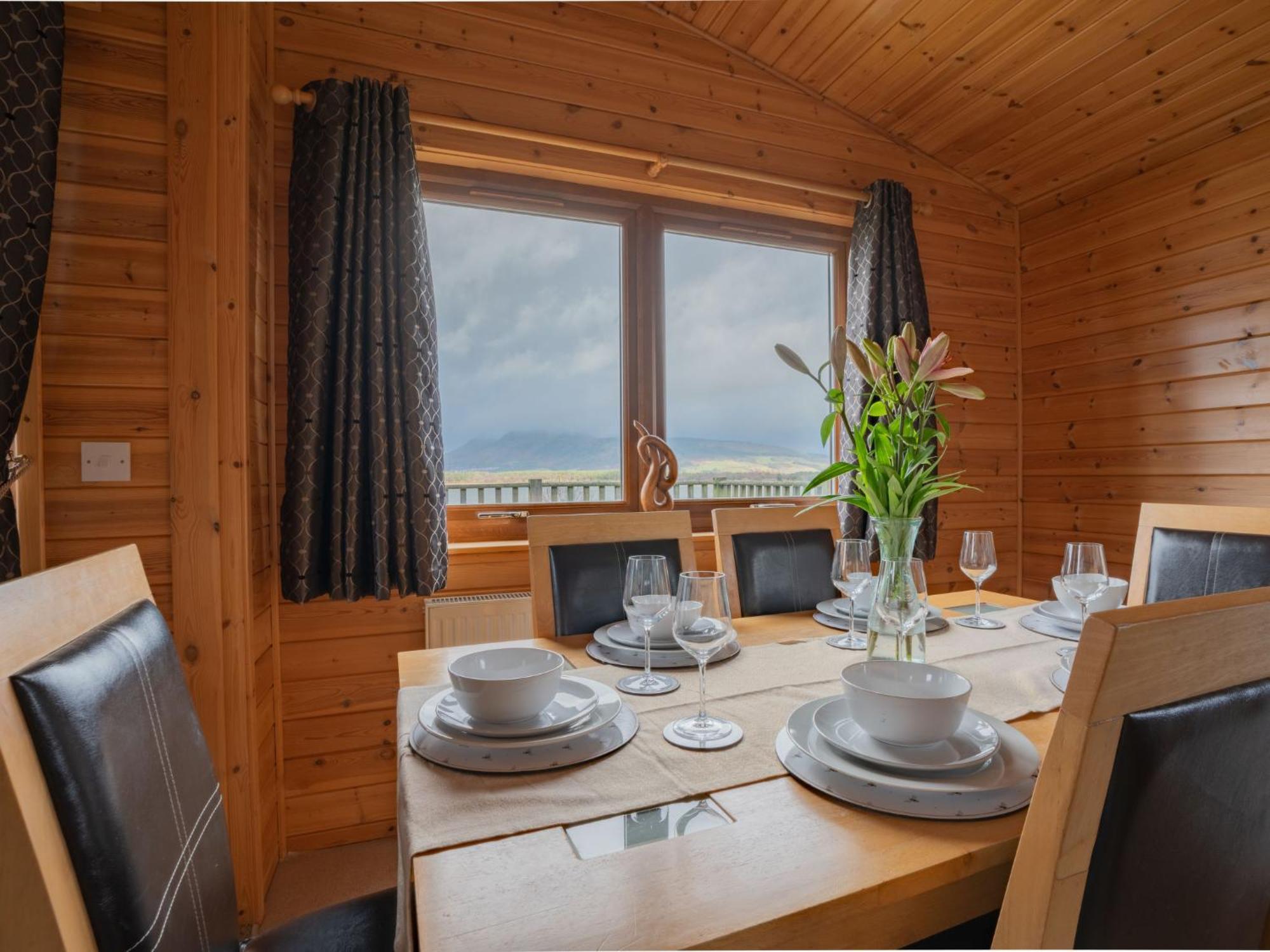 Chalet Loch Leven Lodge 10 By Interhome Kinross ภายนอก รูปภาพ
